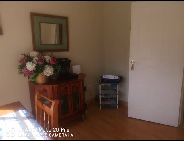 5 BEDROOM FREEHOLD FOR SALE IN BRACKENHURST